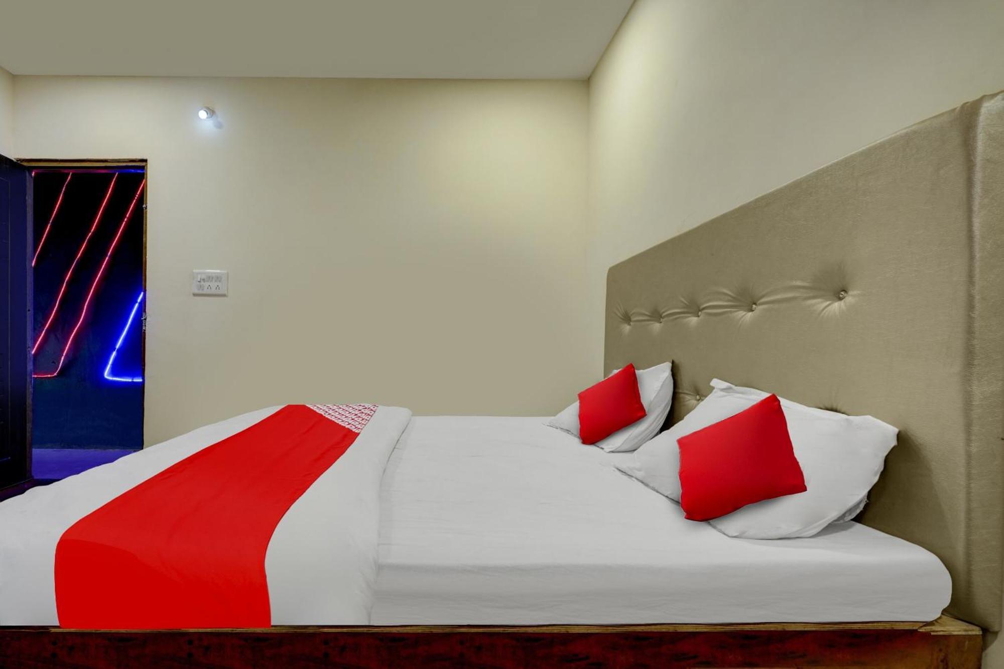 Oyo Flagship The Chirag Resort Bhandāra 外观 照片