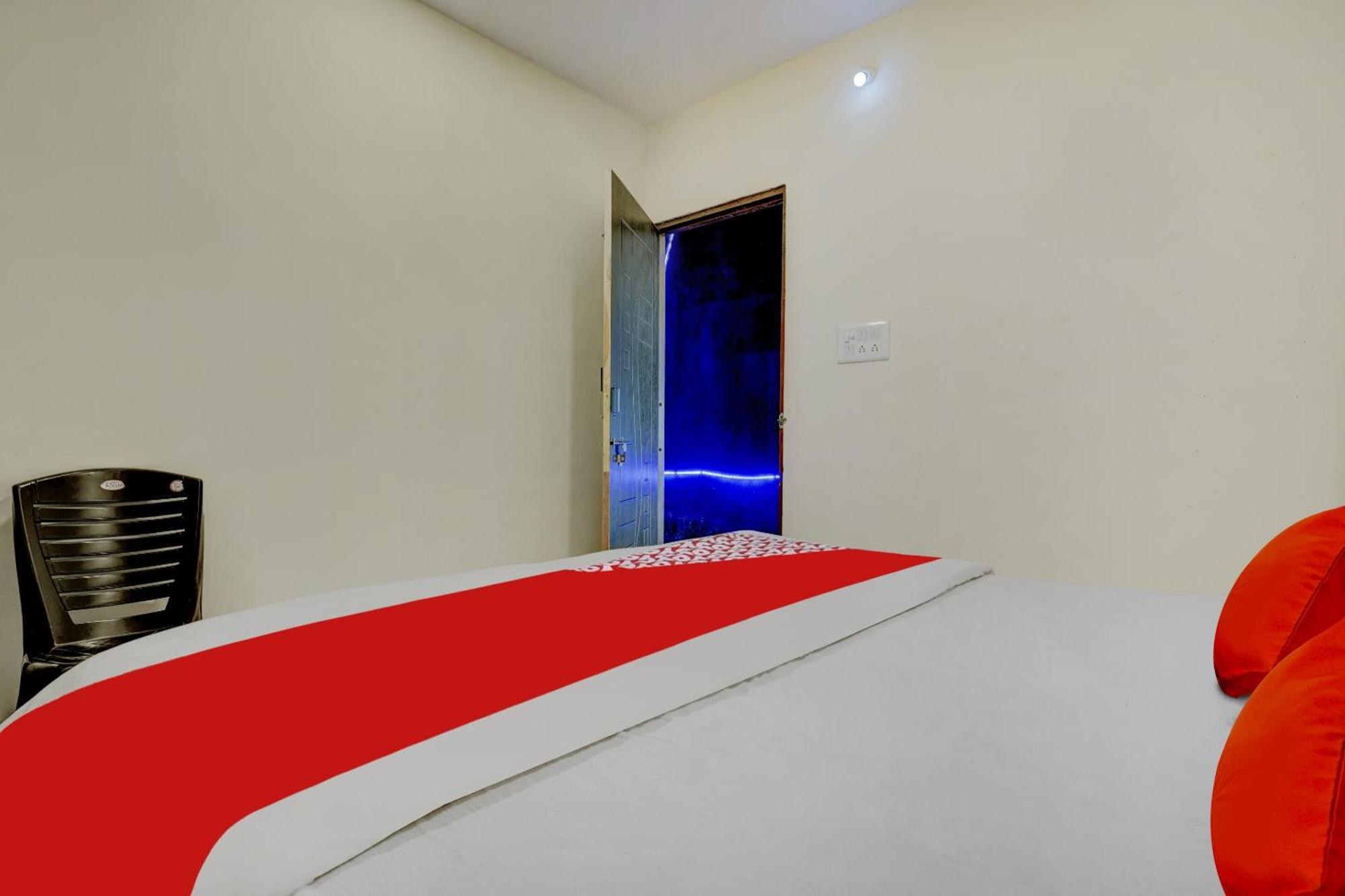 Oyo Flagship The Chirag Resort Bhandāra 外观 照片